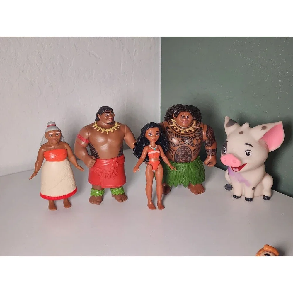 Disney Moana Figure Lot Chief Tui Gramma Tala Maui Moana Pua Pig 5 Figures Read